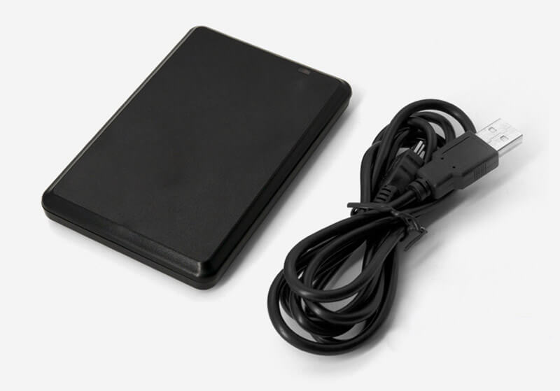 เครื่องอ่านบัตร IC ระบบ HF สำหรับเข้าใช้ปลอดภัย 13.56MHz แสดงตัวเรือนกันน้ำสำหรับผู้ซื้อที่กำลังเปรียบเทียบโซลูชันเครื่องอ่าน 13.56MHz HF RFID.