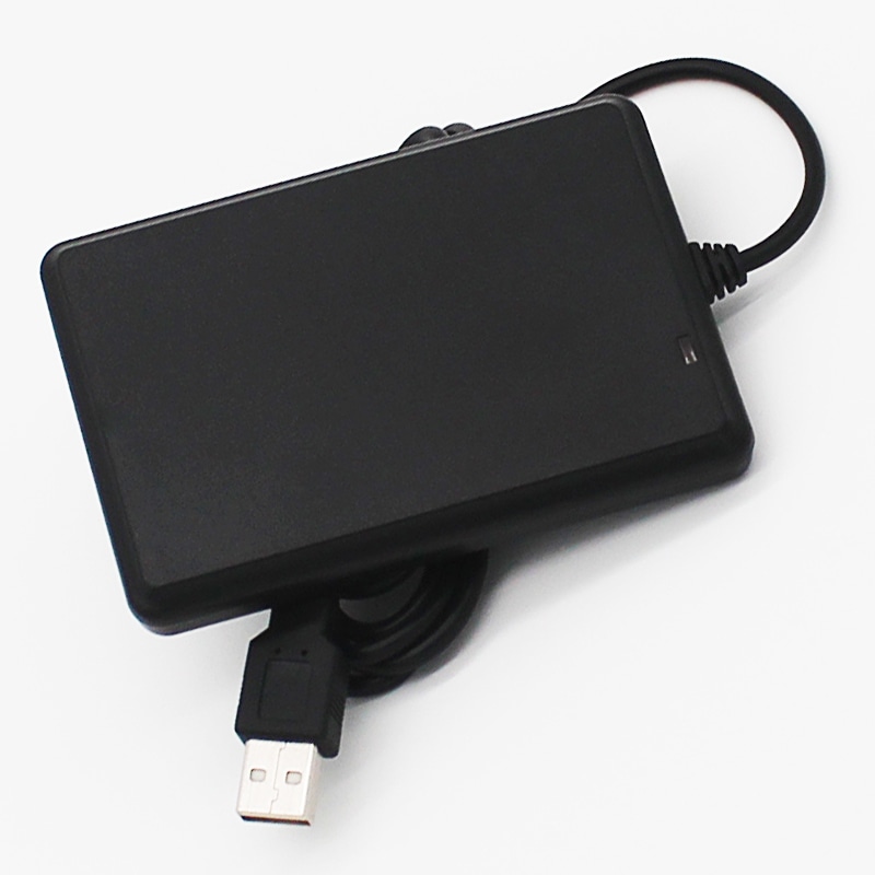 เครื่องอ่านบัตร IC ระบบ HF สำหรับเข้าใช้ปลอดภัย 13.56MHz จัดแสดงโดยเน้นขั้วต่อสายไฟสำหรับโครงการเครื่องอ่าน 13.56MHz HF RFID.