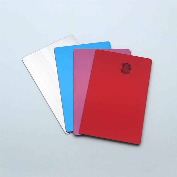 สั่งทำ โลหะ IC บัตร พร้อม Secure Chip Design ที่จัดแสดงโดยเน้นพื้นผิวโลหะขัดด้านสำหรับโครงการ โลหะ Contact IC บัตร
