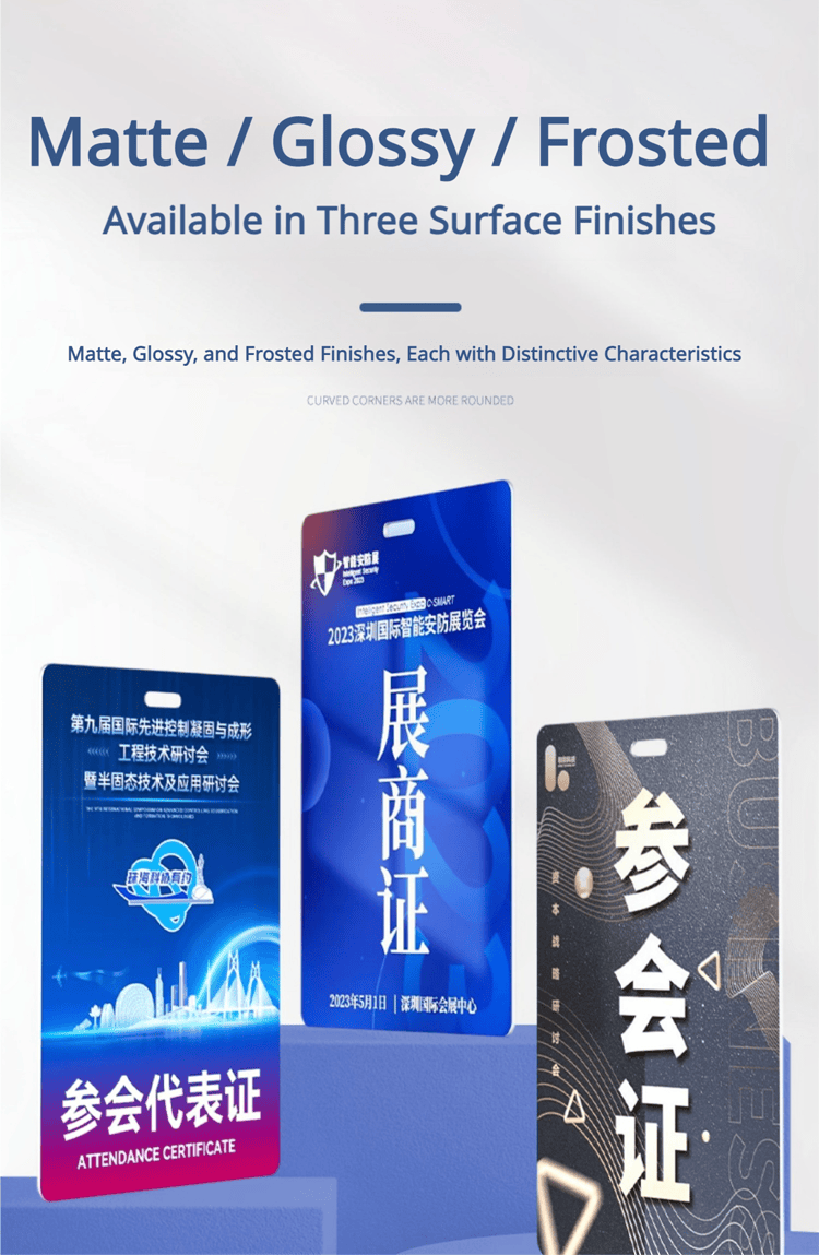 ป้ายชื่อประจำตัวแบบสั่งทำ บัตรผ่านงานอีเวนต์ และบัตรเข้าออกที่นำเสนอพร้อมการเช็คอินผู้เข้าร่วมสำหรับผู้ซื้อที่เปรียบเทียบโซลูชันบัตรพลาสติก