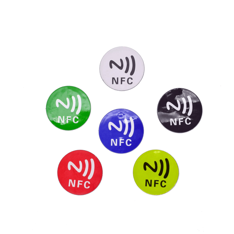 ฉลาก NFC HF เชื่อมนิทรรศการพิพิธภัณฑ์สู่ทัวร์ดิจิทัลจัดแสดงโดยเน้นรายละเอียดชิปสำหรับโครงการฉลาก HF RFID.