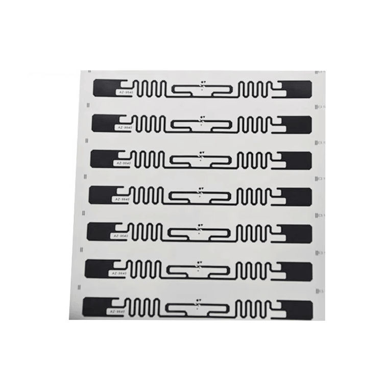 ฉลาก UHF RFID สำหรับที่จอดรถเพื่อการควบคุมการเข้าถึงยานพาหนะ จัดแสดงโดยเน้นการติดตั้งที่ประตูทางเข้าสำหรับโครงการฉลาก UHF RFID