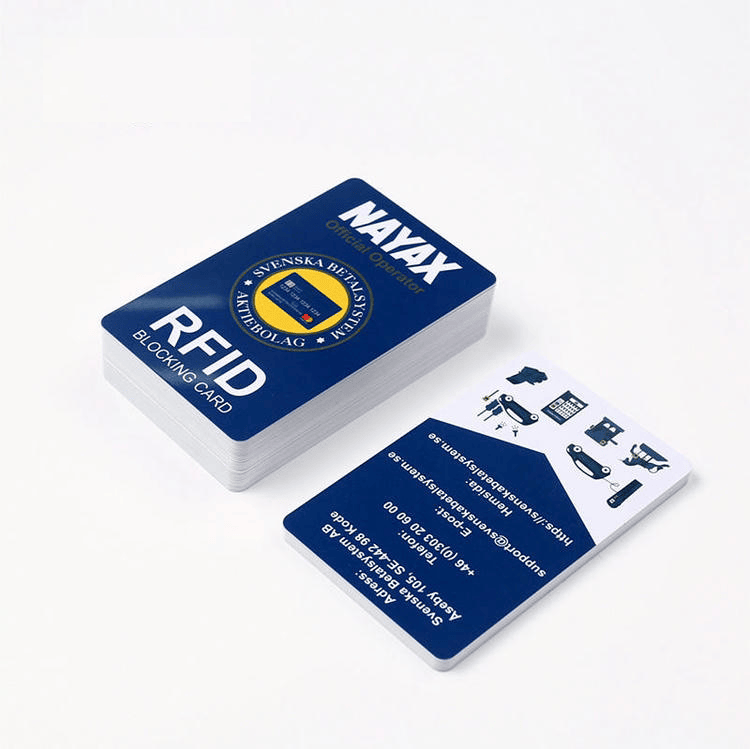 ภาพที่ 5: ภาพรวมผลิตภัณฑ์หลายชิ้นของบัตร MIFARE RFID สำหรับเข้าออก โรงแรมและชำระเงิน โดยเน้นรูปทรง พื้นผิว และรายละเอียดผลิตภัณฑ์ตามภาพ สำหรับงานค้าปลีกและจุดชำระเงิน และการชำระเงินไร้เงินสดและโปรแกรมสมาชิก.