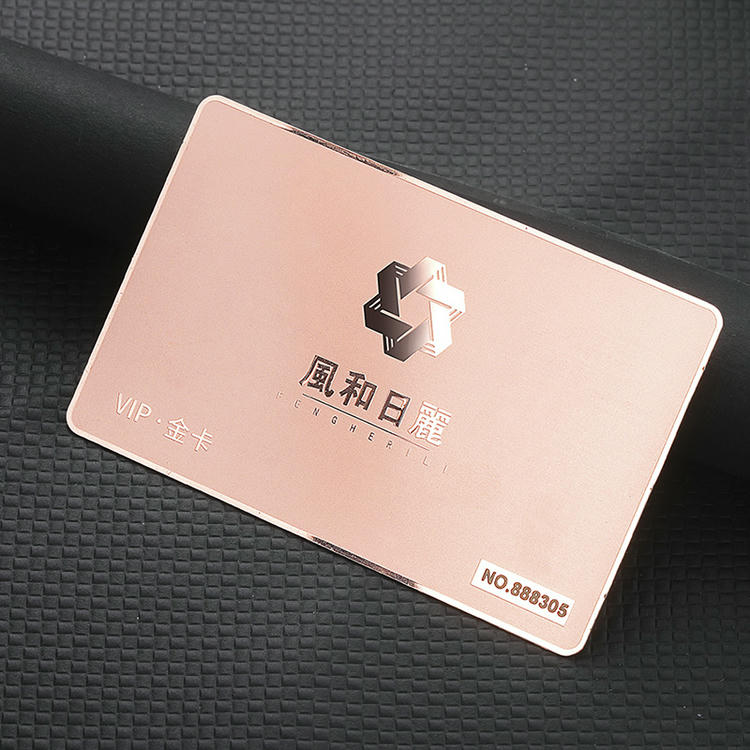 สั่งทำ High-End Gift บัตร สำหรับ ระดับพรีเมียม Brands ที่แสดงมุมมองด้านข้างสำหรับผู้ซื้อที่เปรียบเทียบโซลูชัน พลาสติก บัตร
