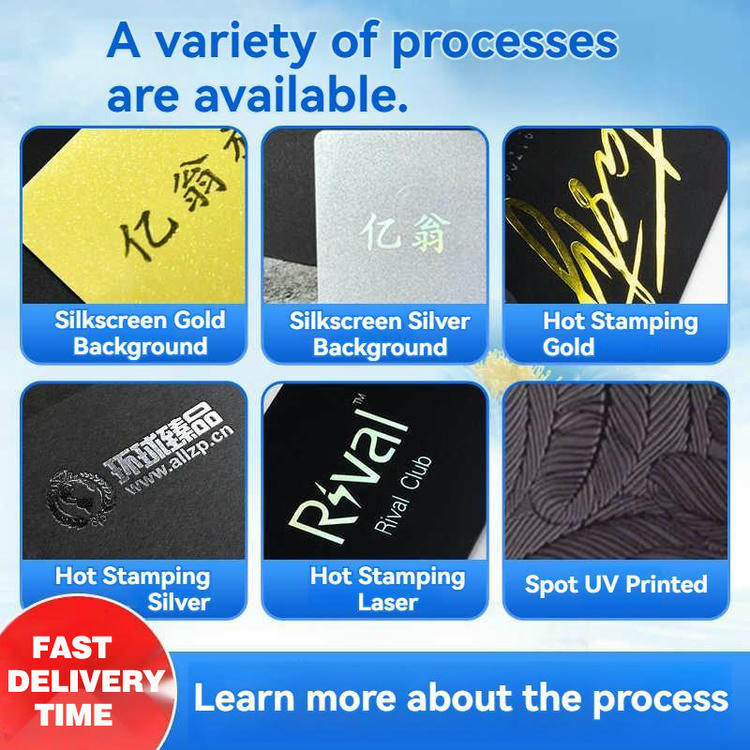 ภาพที่ 5: ภาพนี้แสดงบัตรของขวัญพลาสติก PVC สั่งทำพร้อมแบรนด์ UV โดยเน้นรายละเอียดโลโก้หรือข้อความแบบพิเศษ.