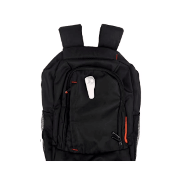 6) ภาพนี้แสดงป้ายราคา UHF RFID พร้อม EAS สำหรับร้านค้าเสื้อผ้า ER6830 โดยเน้นสีดำ และสีขาว ในลักษณะติดตั้งกับชิ้นงาน สำหรับงานค้าปลีกและจุดชำระเงิน.