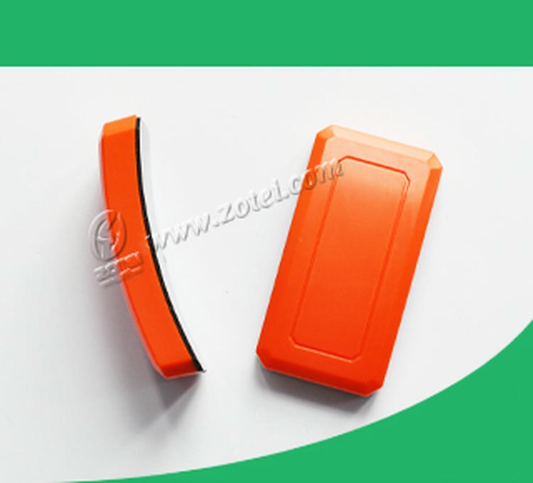 4) มุมมองด้านข้างของแท็กถังก๊าซ RFID กันโลหะ IP68 สั่งทำสำหรับสต็อก UHF HF โดยเน้นหลายชิ้น และตัวเลือกสี รูปทรง และรูปแบบที่หลากหลาย สำหรับการติดตามสาย ระบบท่อ และงานสาธารณูปโภค.
