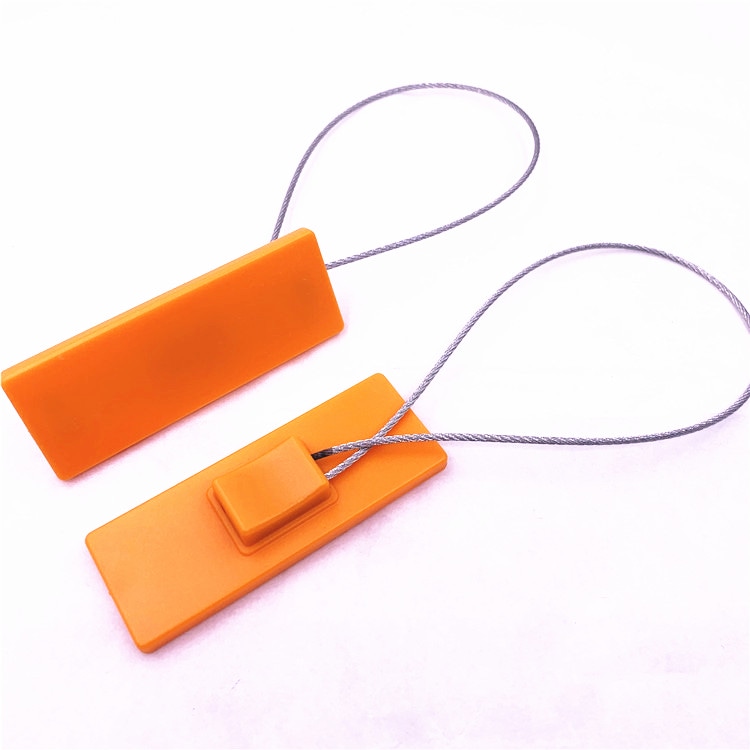 ซีลรักษาความปลอดภัย RFID SS8030-1 สีส้มสองอันแสดงในมุมมองด้านหน้าพร้อมห่วงขนาดใหญ่หนึ่งห่วงและห่วงด้านข้างหนึ่งห่วงบนพื้นหลังสีขาว