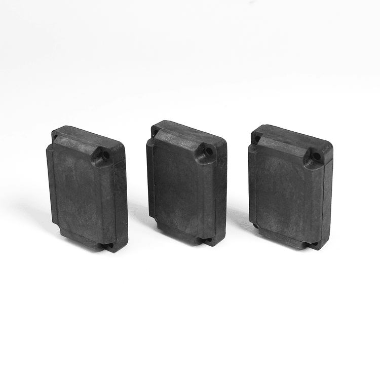แท็ก RFID HTR4129-3 ใช้ติดตามตัวถังรถยนต์ผ่านกระบวนการอิเล็กโทรโฟเรซิสและกระบวนการพ่นสีที่อุณหภูมิสูงในโรงงานผลิตรถยนต์