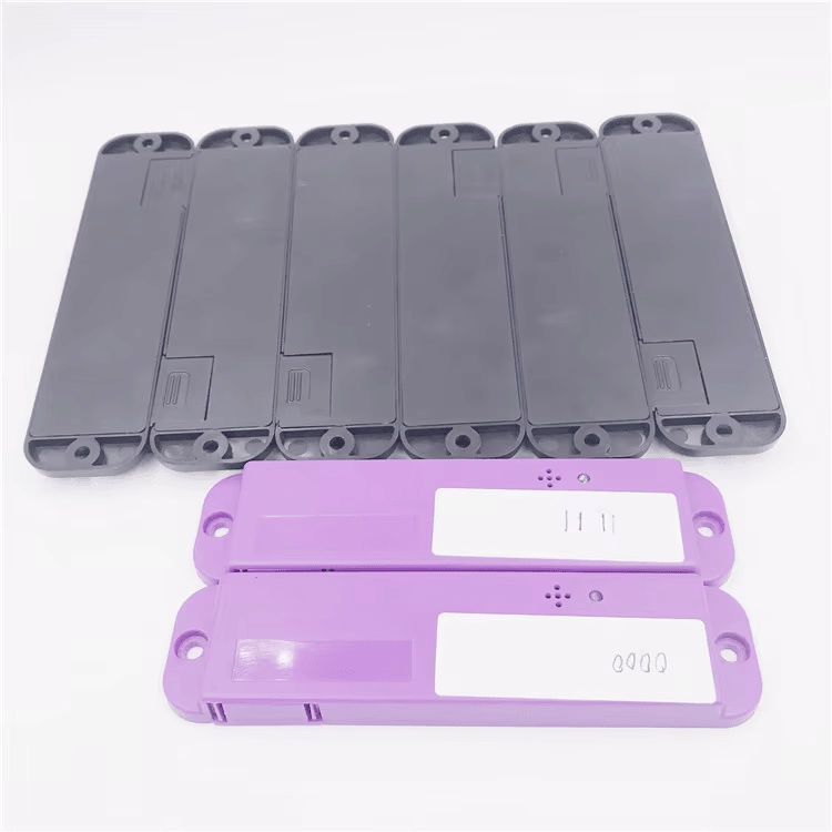 2) ภาพรวมผลิตภัณฑ์หลายชิ้นของแท็กเสียง RFID UHF พร้อมไฟ LED สำหรับค้นหาทรัพย์สิน ABS13634-1 โดยเน้นหลายชิ้น สีเทา สีม่วง และไฟแสดงสถานะ LED.