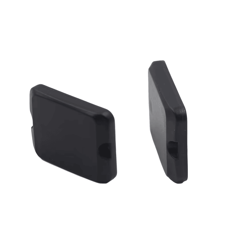 แท็กเซรามิก UHF ขนาดเล็กติดตั้งบนทรัพย์สินโลหะ RFID แสดงชั้นกาวด้านหลังสำหรับผู้ซื้อที่กำลังเปรียบเทียบโซลูชันแท็ก เซรามิก สำหรับติดบนโลหะ UHF RFID.
