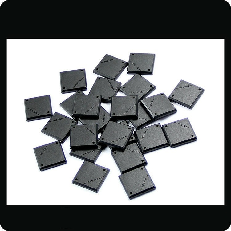 แท็ก RFID PPS ทรงสี่เหลี่ยมสำหรับการติดตามทรัพย์สินที่โหดร้าย จัดแสดงโดยเน้นการติดตามคลังสินค้าสำหรับโครงการแท็ก RFID PPS