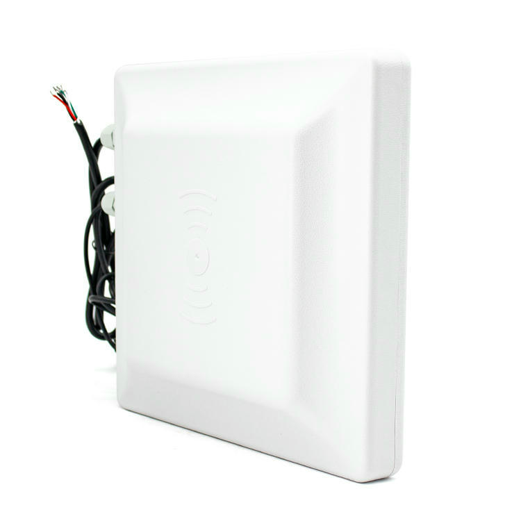 6) ภาพนี้แสดงเครื่องอ่าน UHF RFID แบบรวมเสา 7dBi สำหรับทรัพย์สินและรถ R16-7DB โดยเน้นรูปแบบการจัดเรียงและบรรจุภัณฑ์ และวิธีและตำแหน่งการติดตั้ง สำหรับงานอุตสาหกรรมและสายการผลิต.