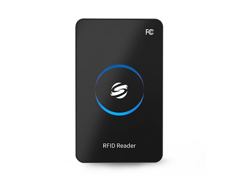 เครื่องตั้งโต๊ะ R17-C ใช้สำหรับจัดการป้าย RFID สำหรับเครื่องประดับในสภาพแวดล้อมการค้าปลีกมูลค่าสูงเพื่อการติดตามสินค้าคงคลัง