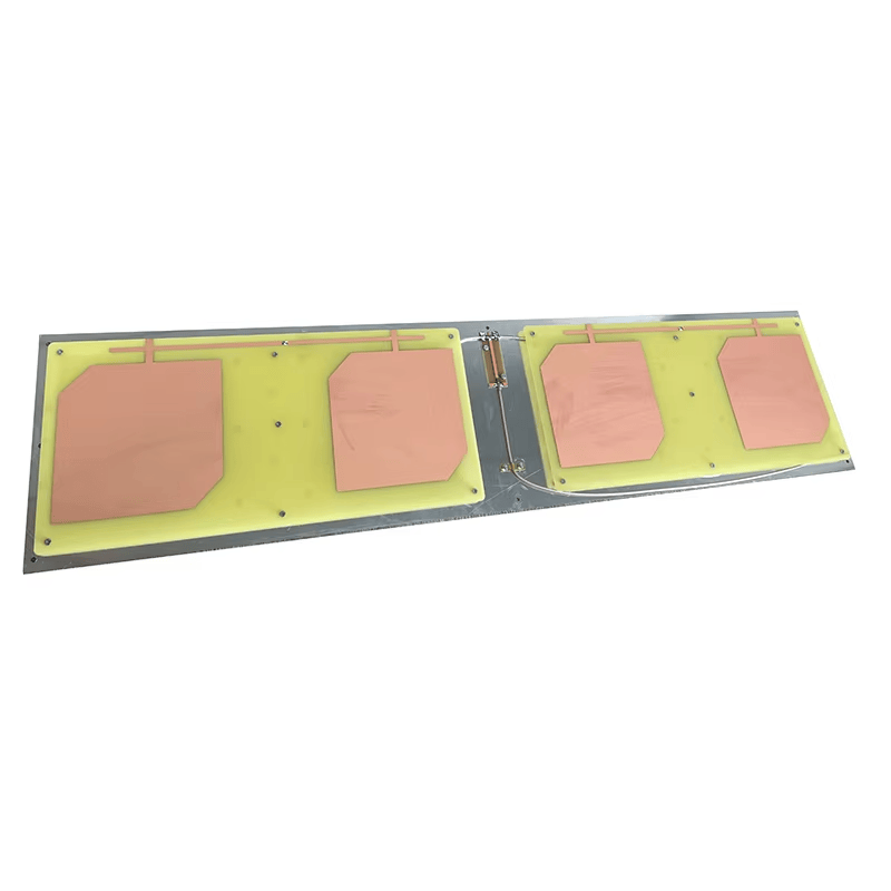มุมมองด้านหน้าของเสาอากาศเครื่องอ่าน UHF RFID 13dBi ลำแสงแคบ ZK-ANT9021 โดยแสดงโครงสร้างเสาอากาศ.