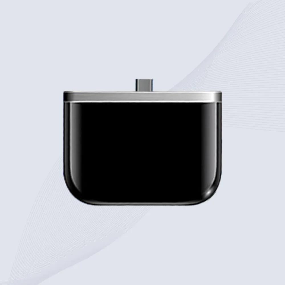 มุมมองด้านหน้าของเครื่องอ่าน UHF Type-C สำหรับเพิ่ม RFID ให้โทรศัพท์ Android CK-BA7 โดยแสดงสีดำ การเชื่อมต่อ USB พื้นผิวงานที่ประณีต และขั้วต่อ Type-C เพื่อให้เห็นส่วนประกอบด้านหน้าอย่างชัดเจน.