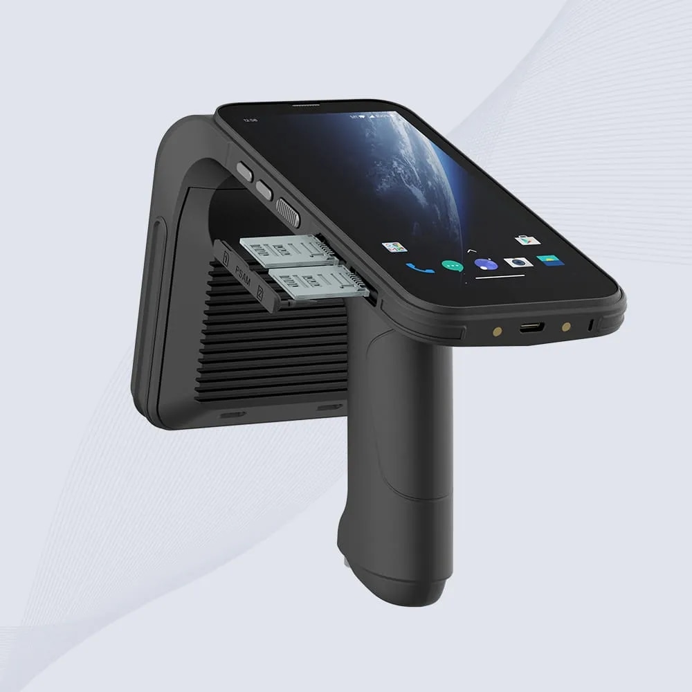 ภาพนี้แสดงเครื่องอ่าน UHF RFID มือถือระยะไกลสำหรับคลัง CK-B4 dBi โดยแสดงโครงสร้างเสาอากาศ.
