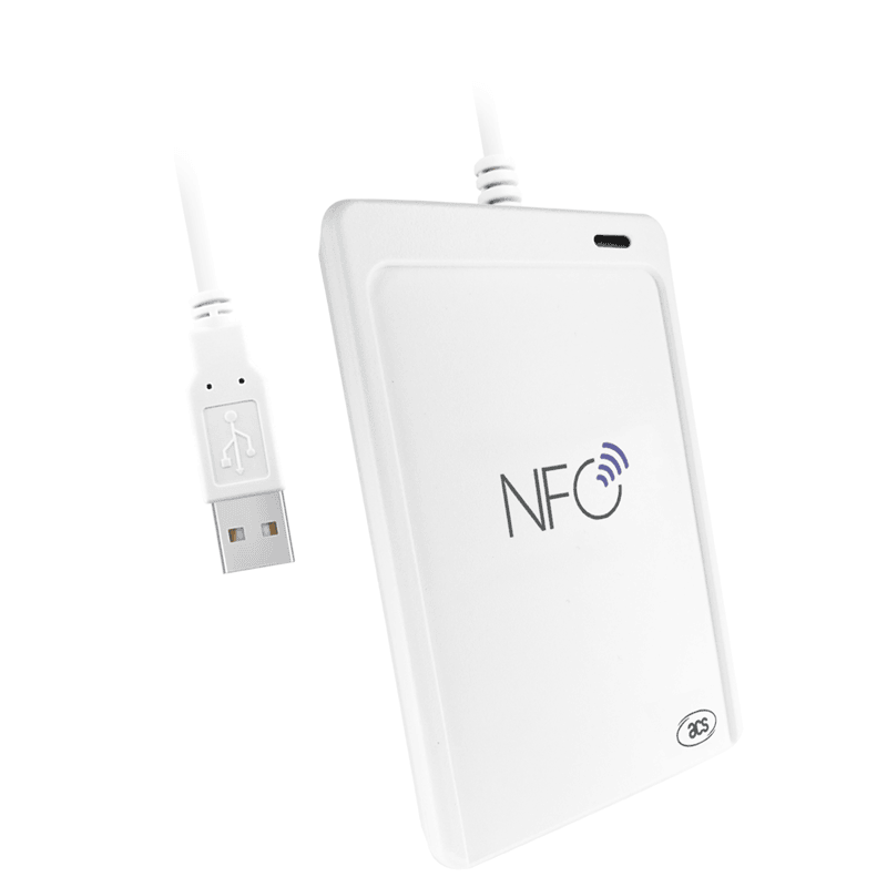 ภาพนี้แสดงเครื่องอ่าน NFC ผ่าน USB ความเร็วสูงพร้อม SAM ACR1552U โดยแสดงการเชื่อมต่อ USB.