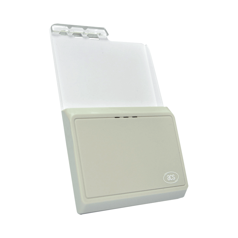 มุมมองแบบเอียงของเครื่องอ่านบัตรสัมผัส Bluetooth สำหรับมือถือและเดสก์ท็อป acr3901u-s1 โดยแสดงชิปและวงจรอิเล็กทรอนิกส์ภายใน และช่องและรูปแบบสำหรับบัตร.