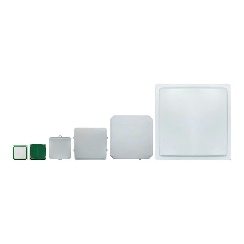 ภาพรวมผลิตภัณฑ์หลายชิ้นของเสาอากาศ UHF RFID ระยะไกลสำหรับพื้นที่อ่านเสถียร CPH PCB โดยแสดงแผงวัสดุ PCB/FR4 โครงสร้างเสาอากาศ และชุดเสาอากาศภายนอก.