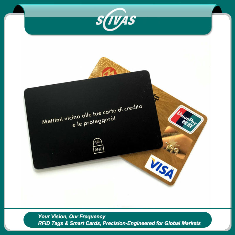 ภาพที่ 1: ภาพนี้แสดงบัตรป้องกัน RFID แบบสั่งทำสำหรับกระเป๋าสตางค์ โดยเน้นสีทอง และคุณสมบัติด้านความปลอดภัยและป้องกันการแกะย้าย สำหรับการจัดการหนังสือและเอกสาร.