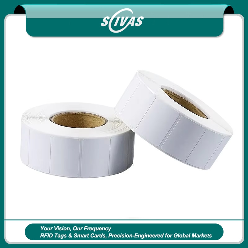 ภาพนี้เน้นการควบคุมการเข้าออกที่ปลอดภัยของฉลาก UHF RFID พิมพ์ได้พร้อมบาร์โค้ดและข้อความสำหรับการใช้งานด้านฉลาก UHF RFID.