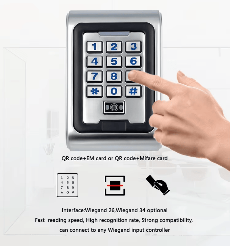 ภาพระยะใกล้ของเทอร์มินัล QR รุ่น Q30-CQ สำหรับแอป บัตรและรหัสผ่าน โดยแสดงเลนส์สแกนสำหรับอ่านรหัสอย่างรวดเร็ว.