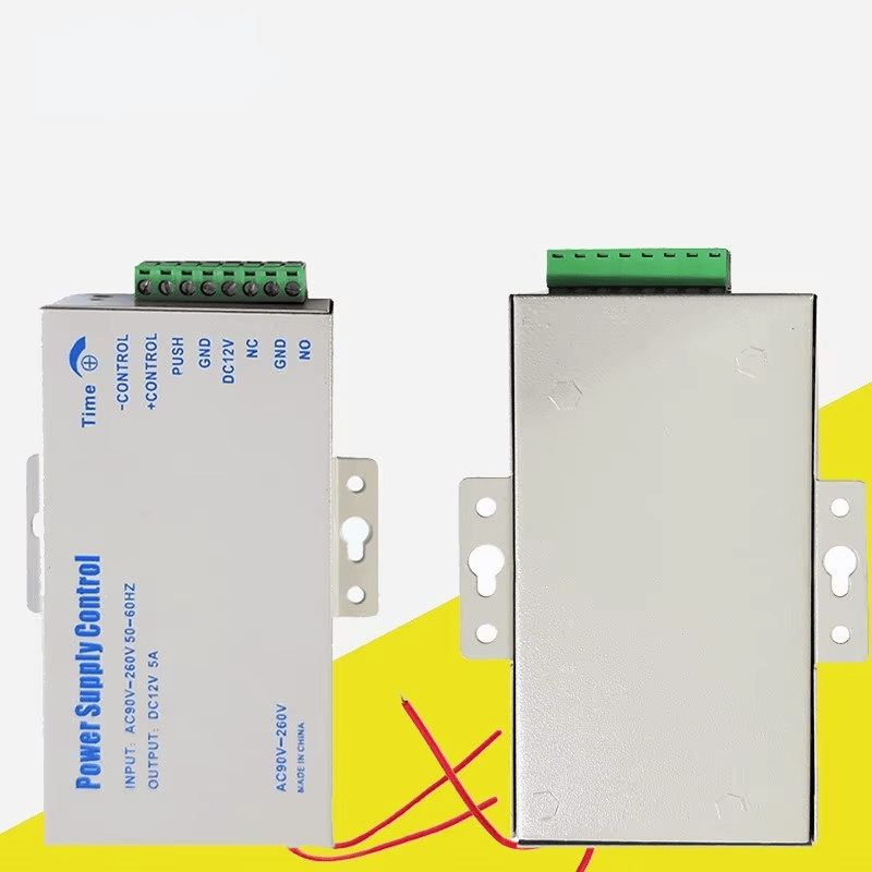 ภาพนี้เน้นขั้วต่อสายไฟของชุดควบคุม RFID ลายนิ้วมือ IP68 สำหรับกลางแจ้งสำหรับการใช้งานด้านเทอร์มินัลควบคุมประตูแบบไบโอเมตริก.