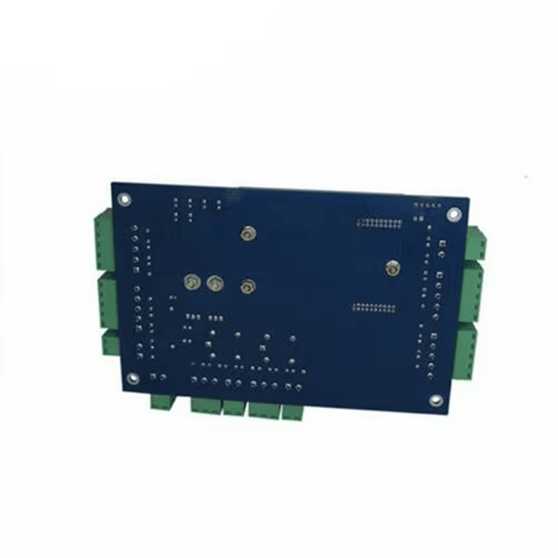 มุมมองด้านหลังของคอนโทรลเลอร์เครือข่ายสำหรับระบบทางเข้าสองประตู ac02 PCB AC โดยแสดงแผงวัสดุ PCB/FR4 ตัวเรือนและแผงด้านหลัง รายละเอียดแผงวงจร และรูและจุดยึดสำหรับติดตั้ง.