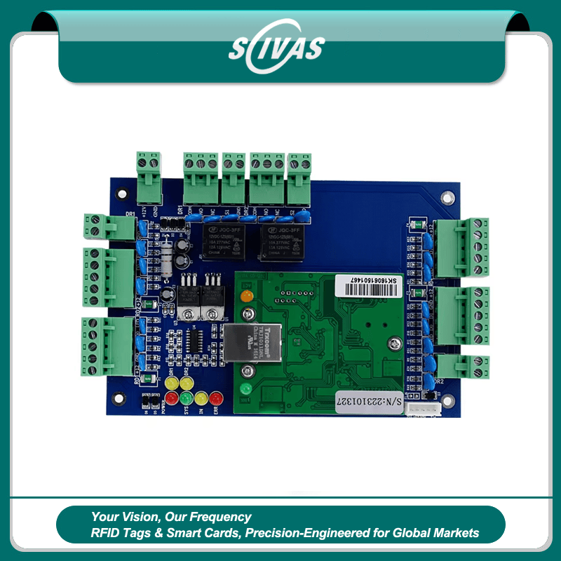ภาพนี้แสดงคอนโทรลเลอร์เครือข่ายสำหรับระบบทางเข้าสองประตู AC02 TCP IP AC โดยแสดงสีเขียว แผงขั้วต่อสายไฟ โมดูลรีเลย์ ไฟแสดงสถานะ LED และอินเทอร์เฟซสื่อสารสำหรับเชื่อมต่อระบบ เพื่อให้เห็นส่วนประกอบด้านหน้าอย่างชัดเจน.