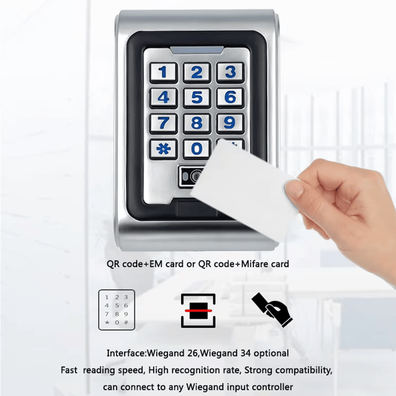 ภาพนี้แสดงเครื่องอ่าน คิวอาร์โค้ด และ NFC สำหรับระบบล็อกประตู q30-cq โดยแสดงโลหะ บรรจุภัณฑ์และวัสดุกันกระแทก และคู่มือและอุปกรณ์ติดตั้ง.