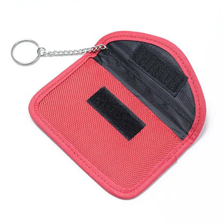 ผ้าด้านในสีขาวแบบใหม่ของกระเป๋าบล็อกสัญญาณ RFID ช่วยเพิ่มชั้นกันฝุ่นที่ปกป้องวัสดุหลักในการ shielding ด้านใน