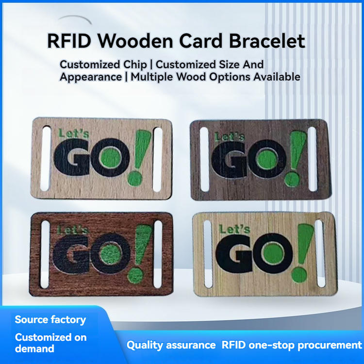ภาพที่ 2: ภาพระยะใกล้ของบัตรไม้บีช RFID สำหรับของขวัญและโรงแรม โดยเน้นไม้ธรรมชาติ และรายละเอียดโลโก้หรือข้อความแบบพิเศษ.