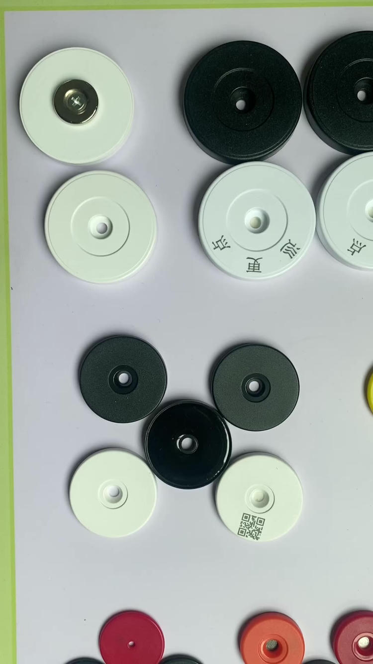 6) ภาพนี้แสดงแท็กจุดตรวจ RFID กันน้ำสำหรับเส้นทางสายตรวจ ABS25-1 โดยเน้นสีเขียว สำหรับการติดตามและจัดการทรัพย์สิน และงานอุตสาหกรรมและสายการผลิต.