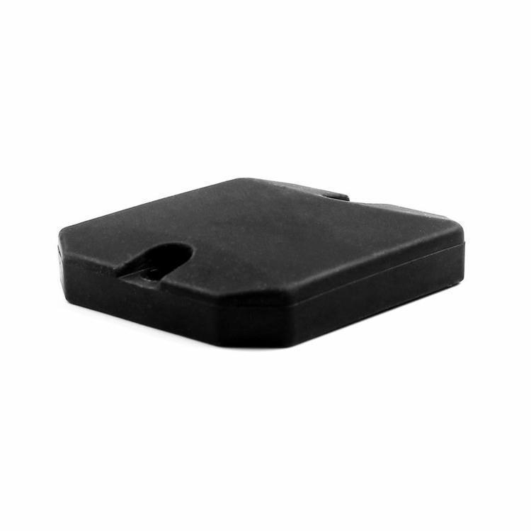 7) ภาพนี้แสดงแท็กคอนกรีต RFID UHF IP68 สำหรับโครงสร้างพื้นฐาน EP5147-1 โดยเน้นโลหะ การทำงานบนพื้นผิวโลหะ โครงสร้างที่แข็งแรงทนทาน และสัดส่วนและขนาดของผลิตภัณฑ์ สำหรับการติดตั้งกลางแจ้งและบนพื้นผิวงานก่อสร้าง.